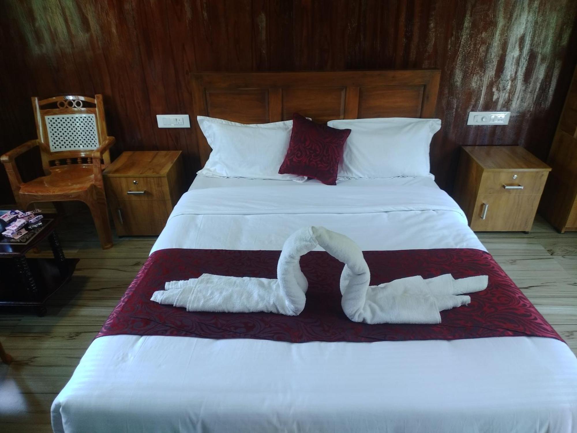 Don'S River Valley Jungle Resort Maraiyūr Zewnętrze zdjęcie